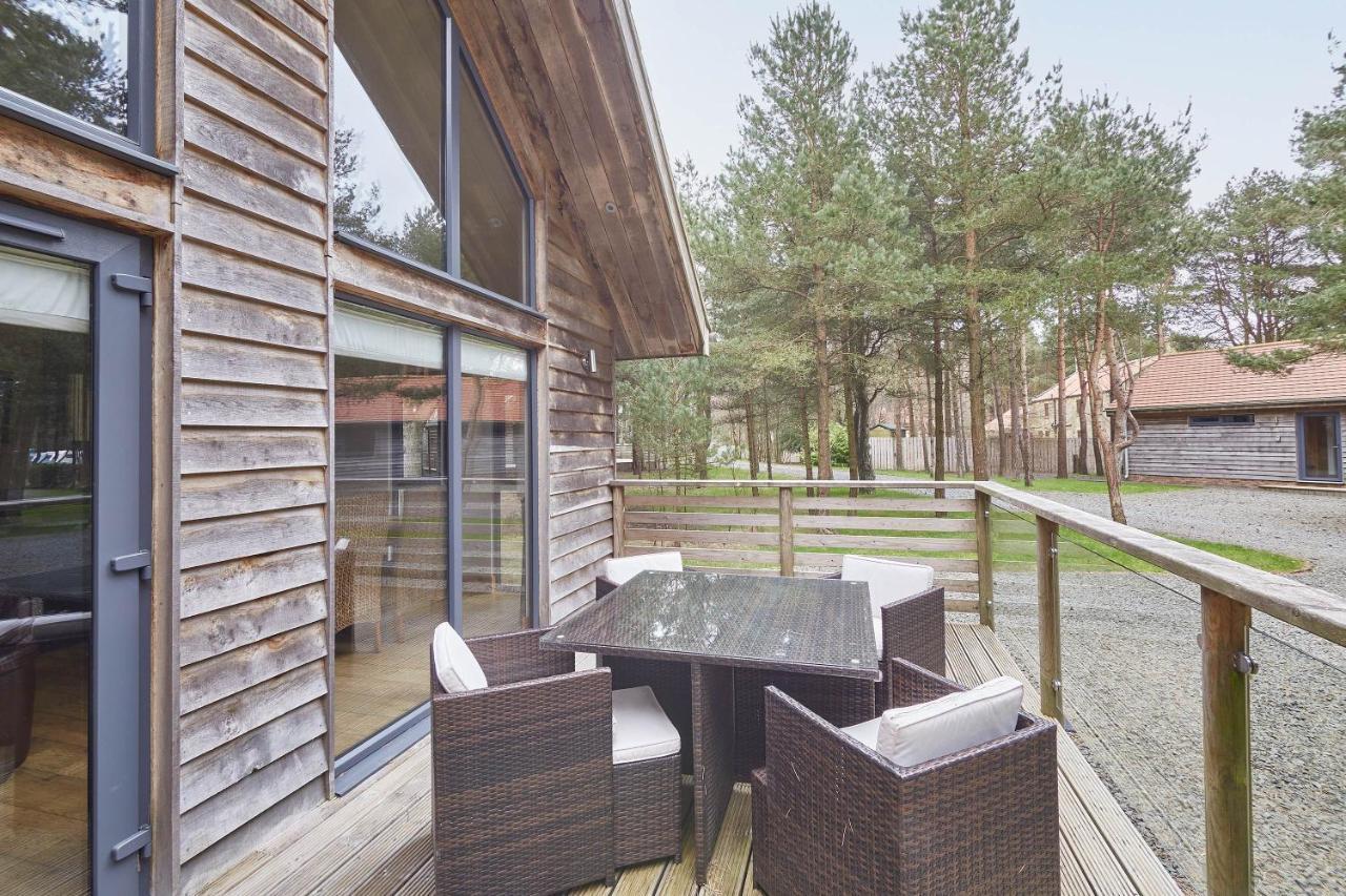 Host & Stay - Simon Howe Lodge Whitby Bagian luar foto